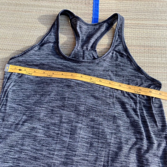Lululemon Essential Tank - Picture 5 of 5
